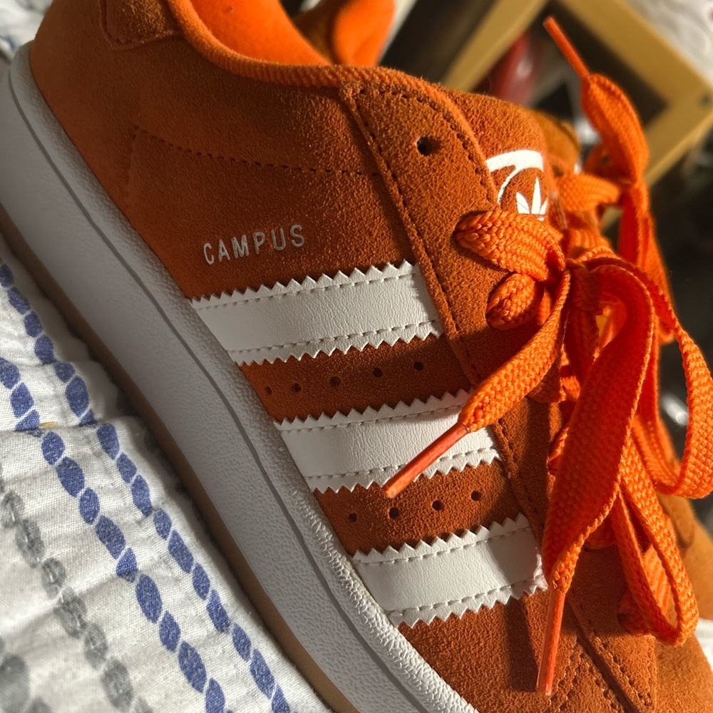 Adidas Campus 00s sneakers in the "Equipment Orange" colorway size 6